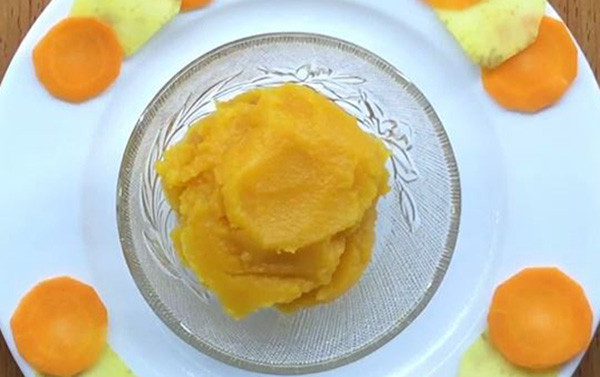 Cà rốt kết hợp với khoai lang là món ăn dặm tốt cho bé 7 tháng tuổi