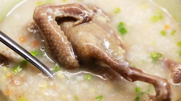 Cách nấu cháo chim bồ câu cho bé ăn dặm 7 tháng tuổi